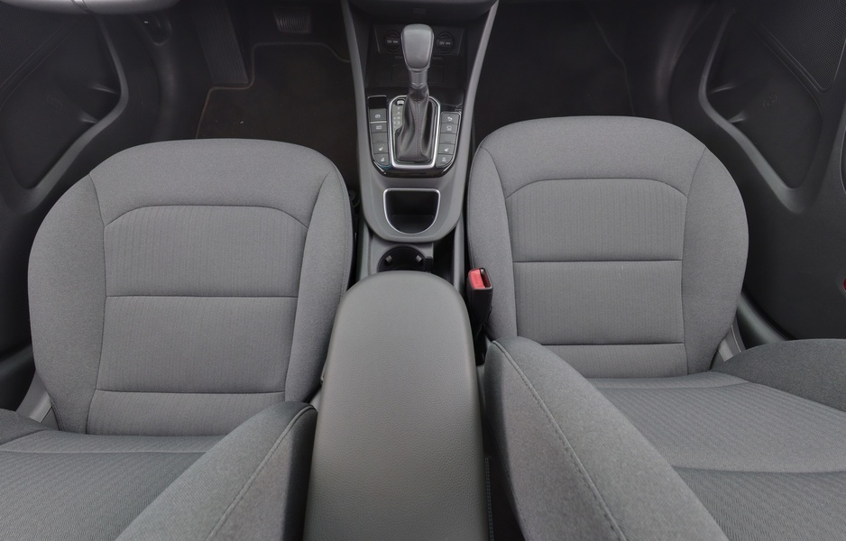 Hyundai IONIQ plug-in vaihtoauto