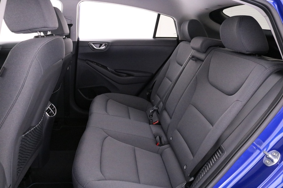 Hyundai IONIQ plug-in vaihtoauto