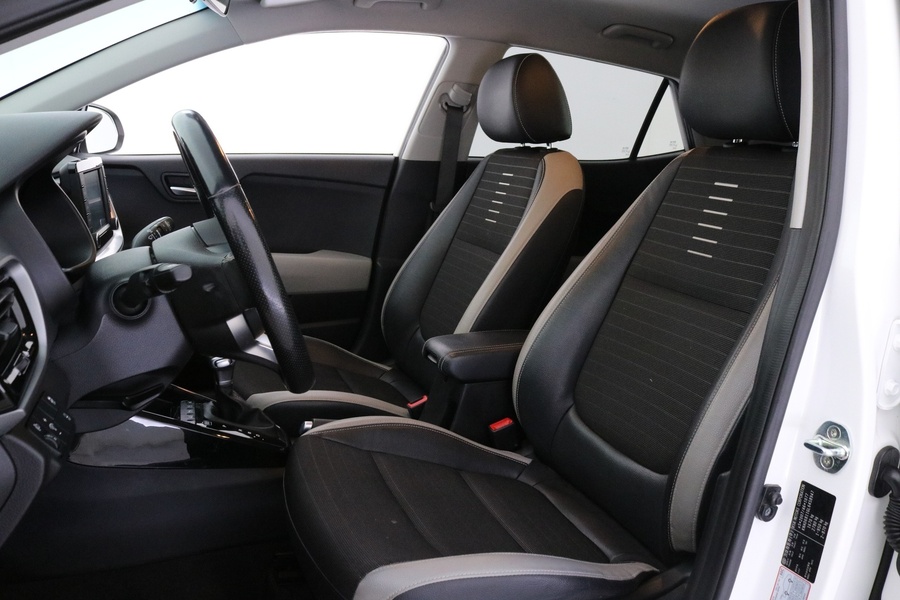 Kia Stonic vaihtoauto