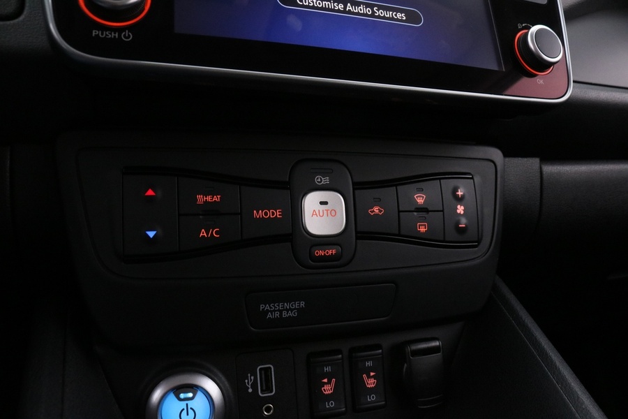 Nissan Leaf vaihtoauto