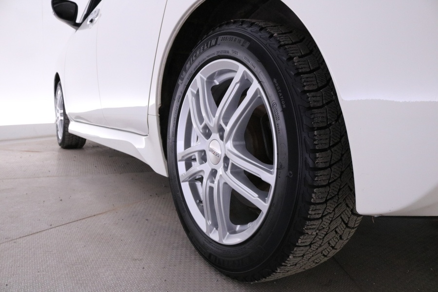 Nissan Leaf vaihtoauto