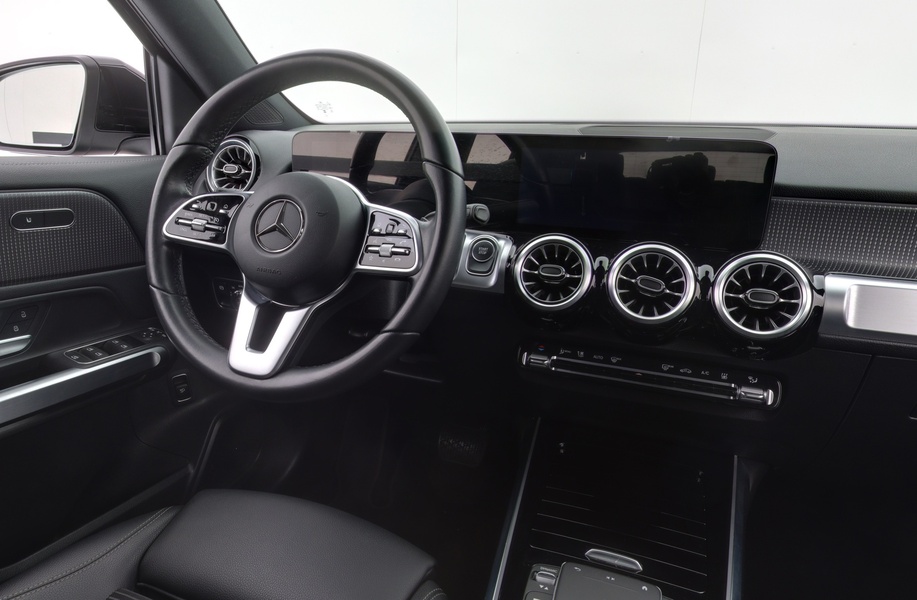 Mercedes-Benz EQB vaihtoauto