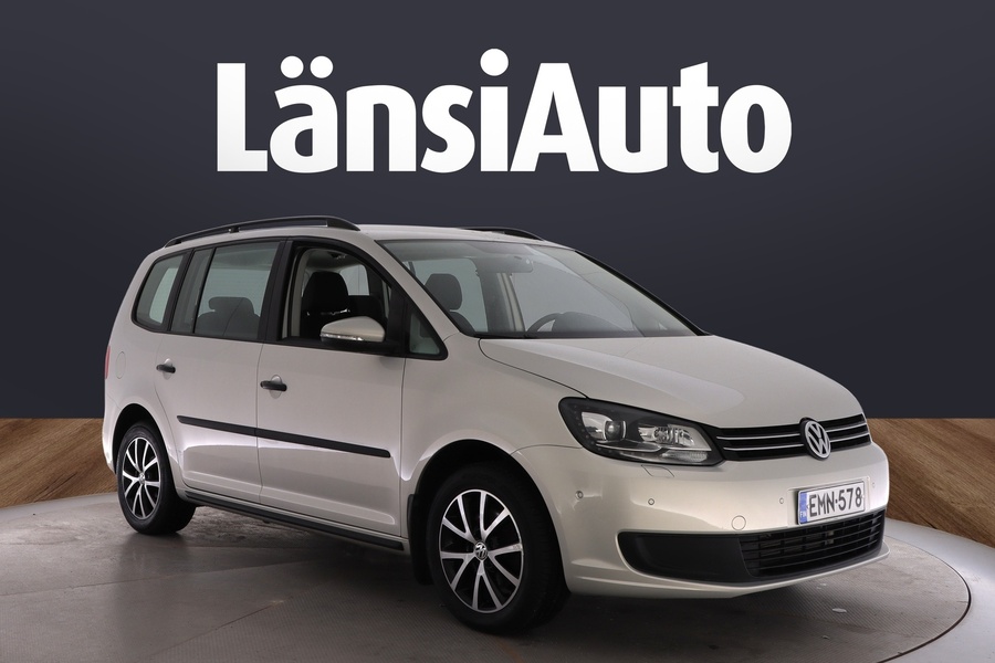 Volkswagen Touran vaihtoauto