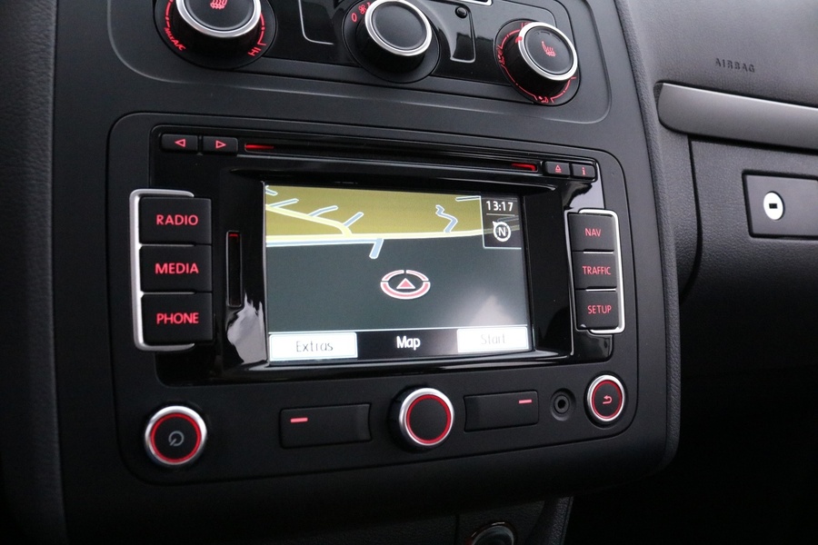 Volkswagen Touran vaihtoauto