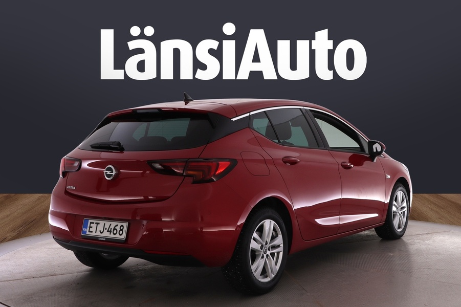 Opel Astra vaihtoauto