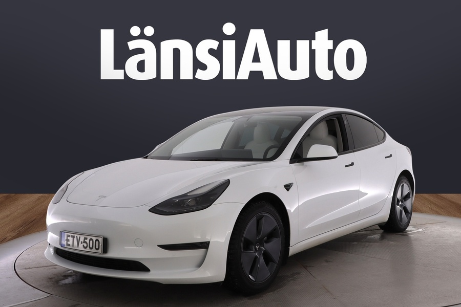 Tesla Model 3 vaihtoauto