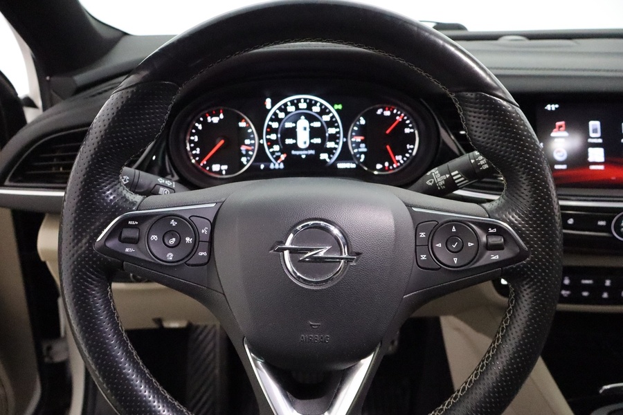 Opel Insignia vaihtoauto