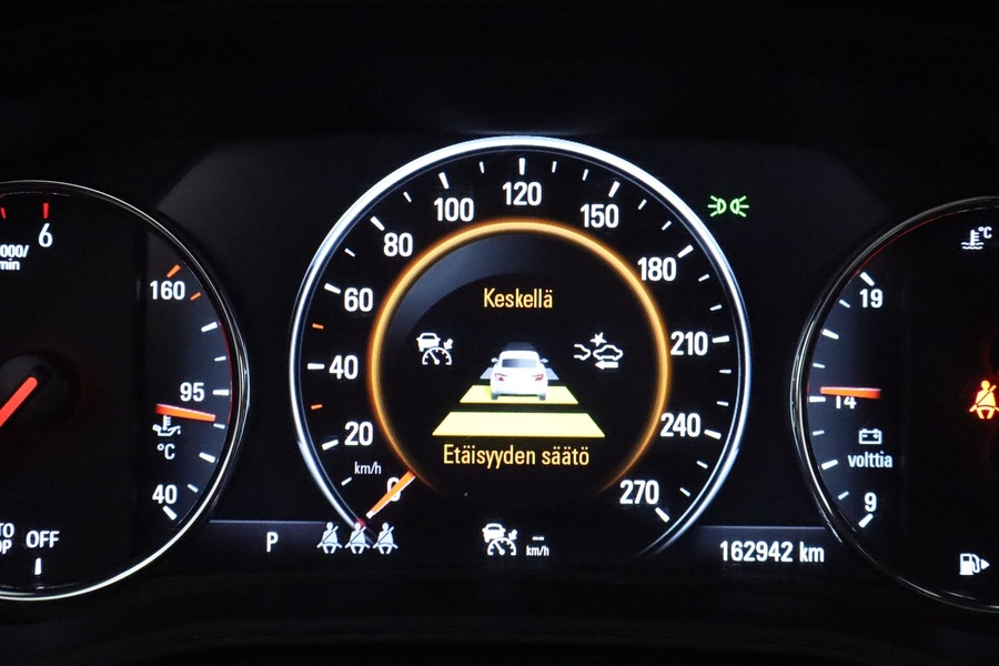 Opel Insignia vaihtoauto