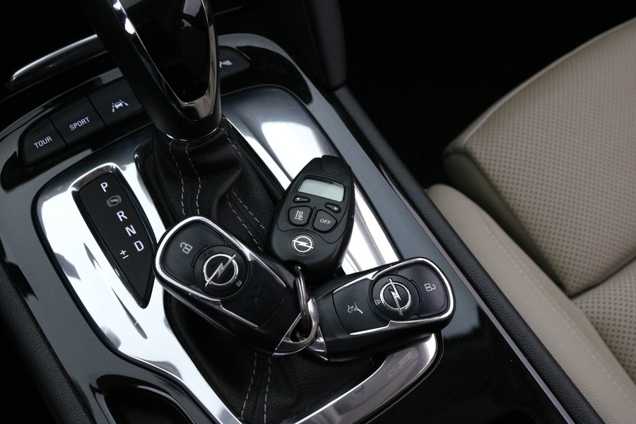 Opel Insignia vaihtoauto