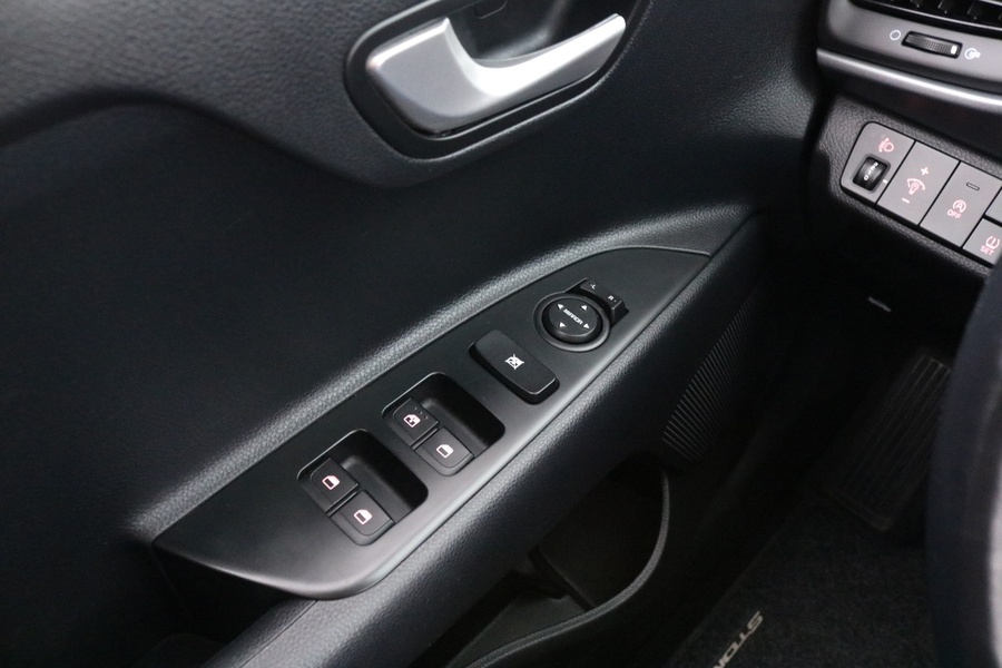 Kia Stonic vaihtoauto