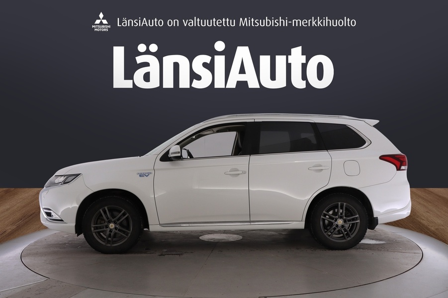 Mitsubishi Outlander PHEV vaihtoauto