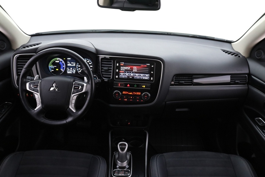 Mitsubishi Outlander PHEV vaihtoauto