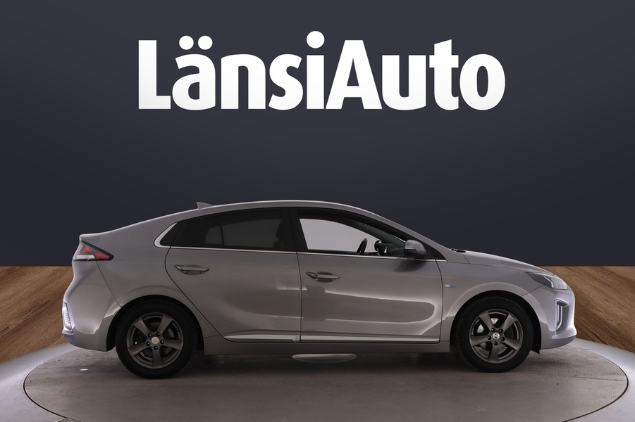 Hyundai IONIQ plug-in vaihtoauto
