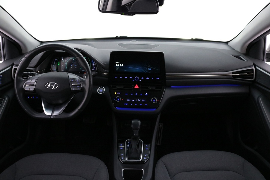 Hyundai IONIQ plug-in vaihtoauto