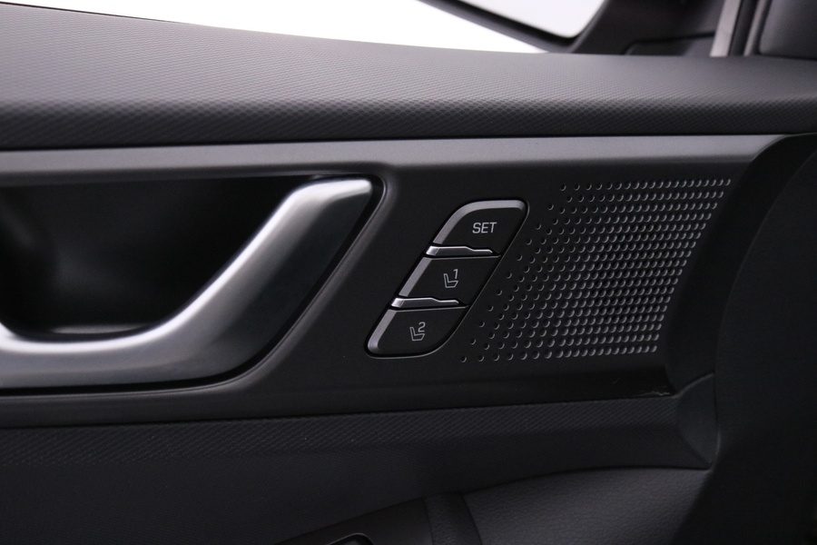 Hyundai IONIQ plug-in vaihtoauto