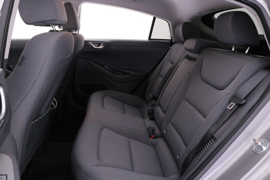 Hyundai IONIQ plug-in vaihtoauto