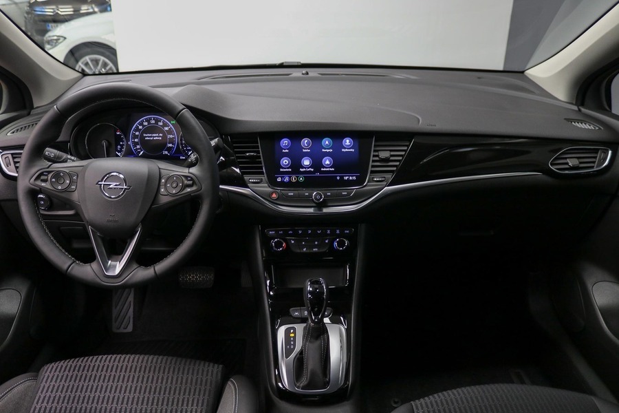 Opel Astra vaihtoauto