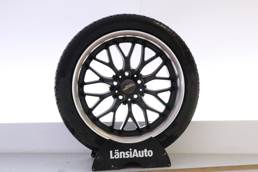 Toyota Verso vaihtoauto