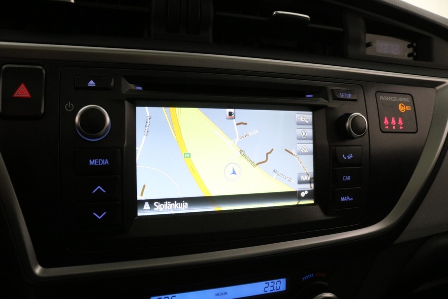 Toyota Auris vaihtoauto