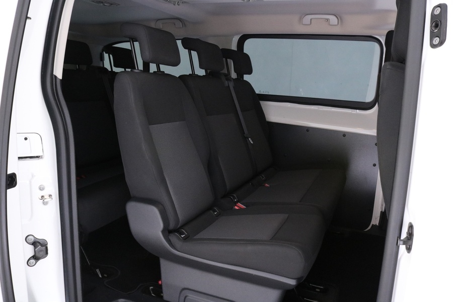 Opel Vivaro vaihtoauto