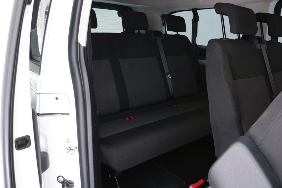 Opel Vivaro vaihtoauto