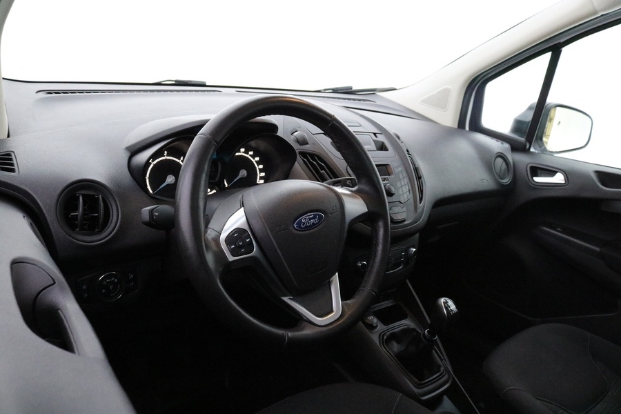 Ford Transit Courier vaihtoauto