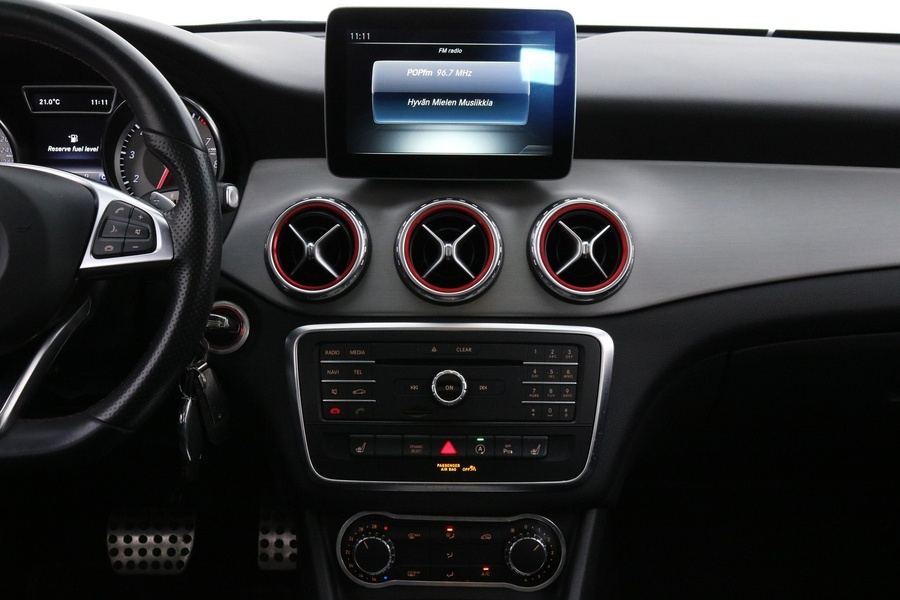 Mercedes-Benz GLA vaihtoauto