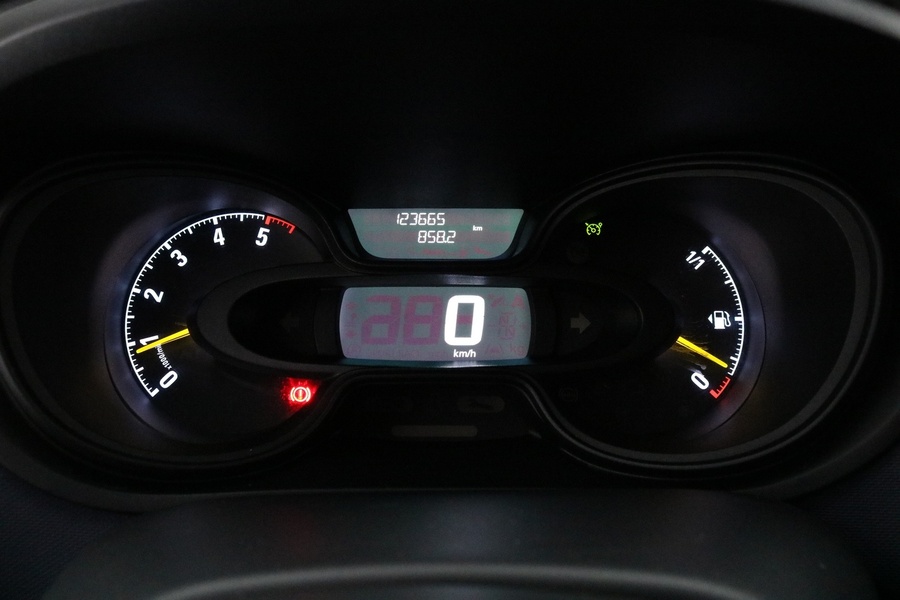 Opel Vivaro vaihtoauto