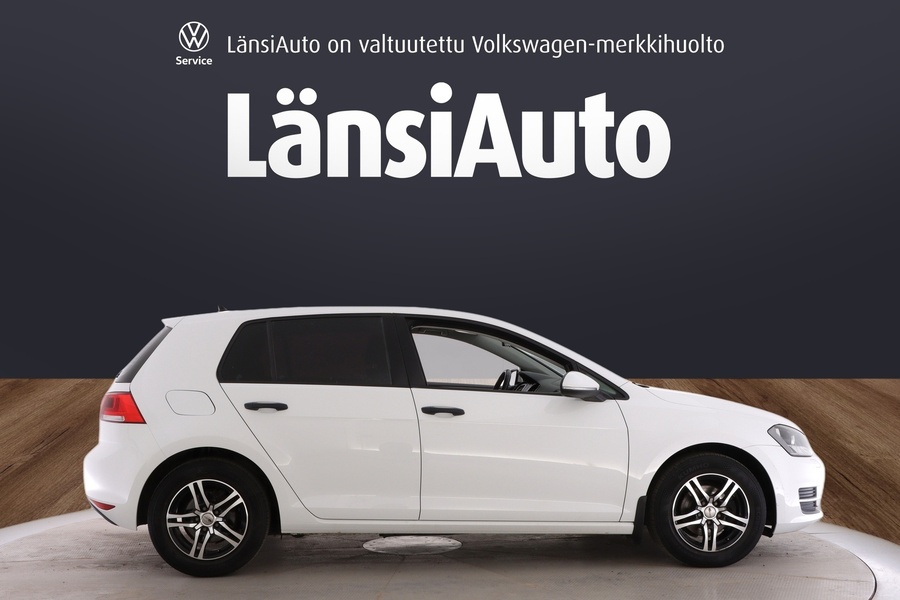 Volkswagen Golf vaihtoauto