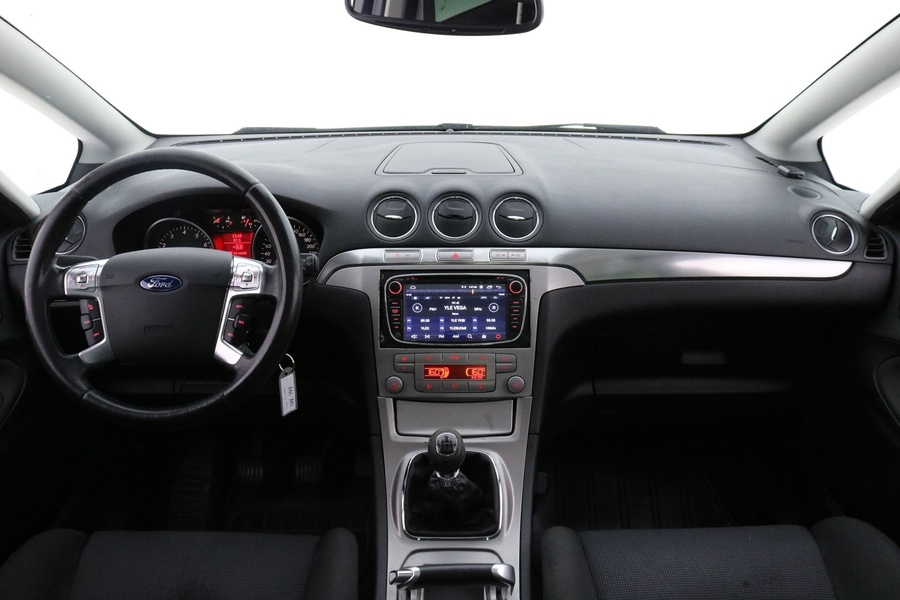 Ford S-MAX vaihtoauto