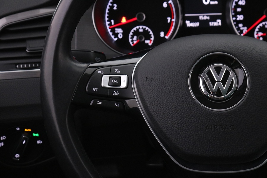 Volkswagen Golf Sportsvan vaihtoauto