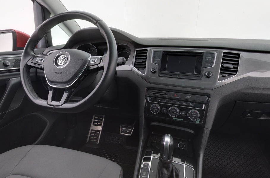 Volkswagen Golf Sportsvan vaihtoauto