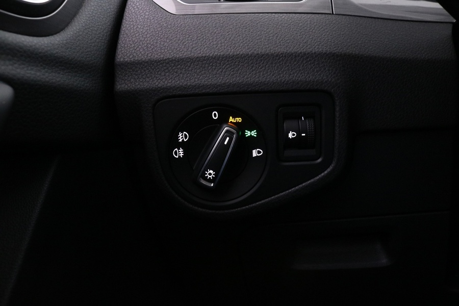 Volkswagen Golf Sportsvan vaihtoauto