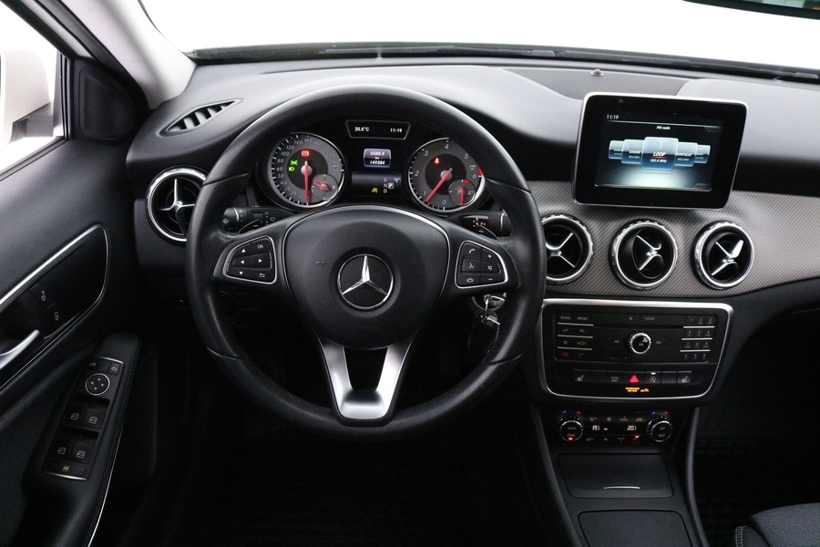 Mercedes-Benz GLA vaihtoauto