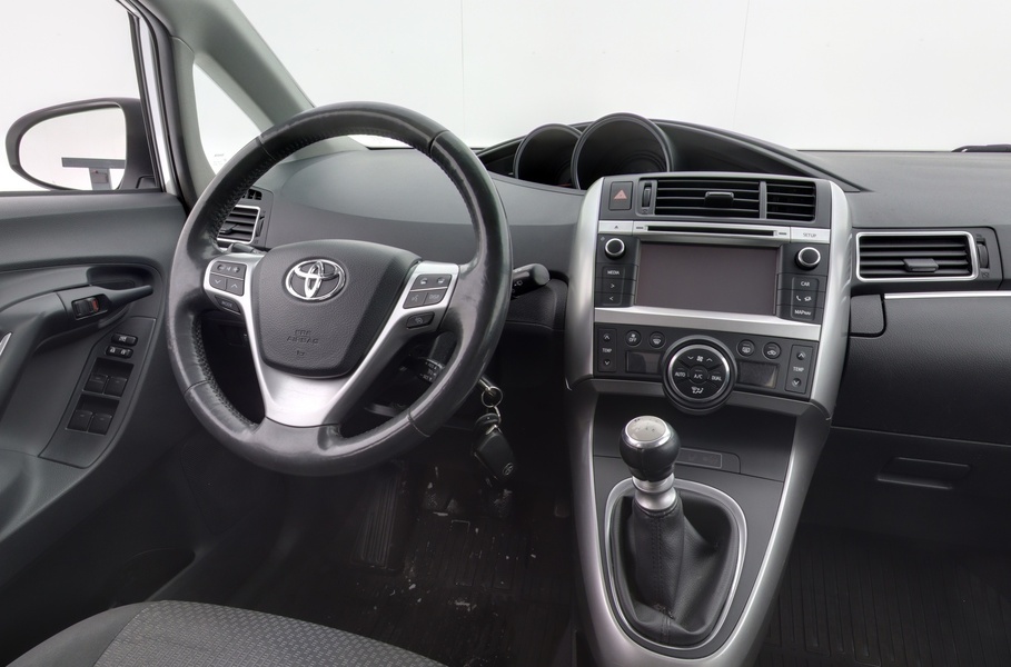 Toyota Verso vaihtoauto