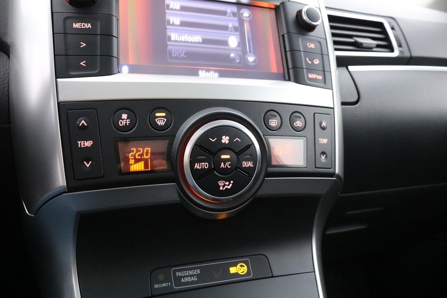 Toyota Verso vaihtoauto