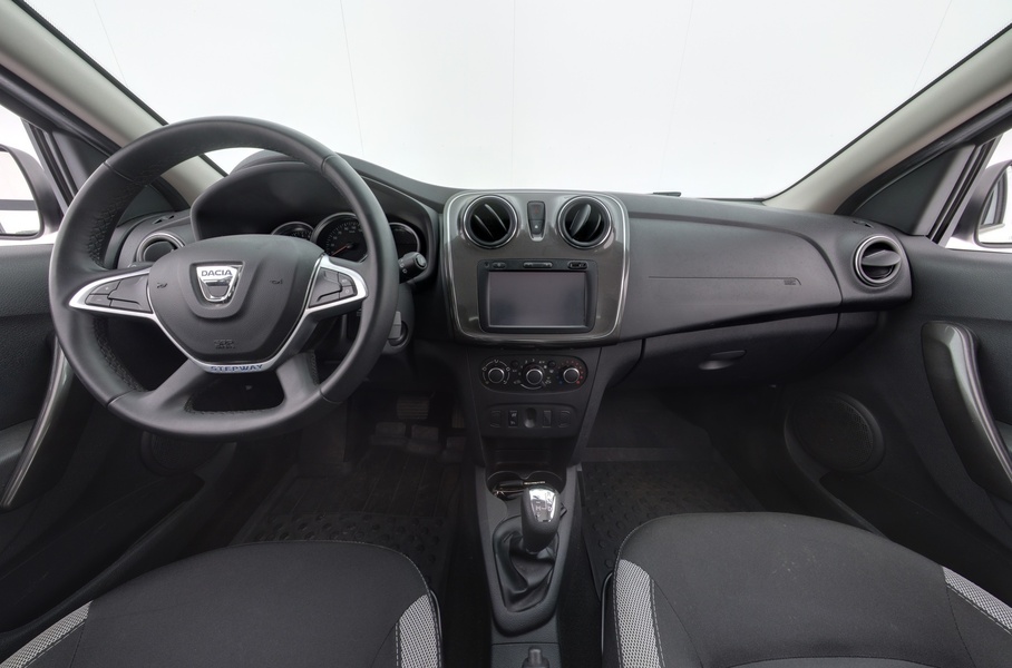 Dacia Sandero vaihtoauto