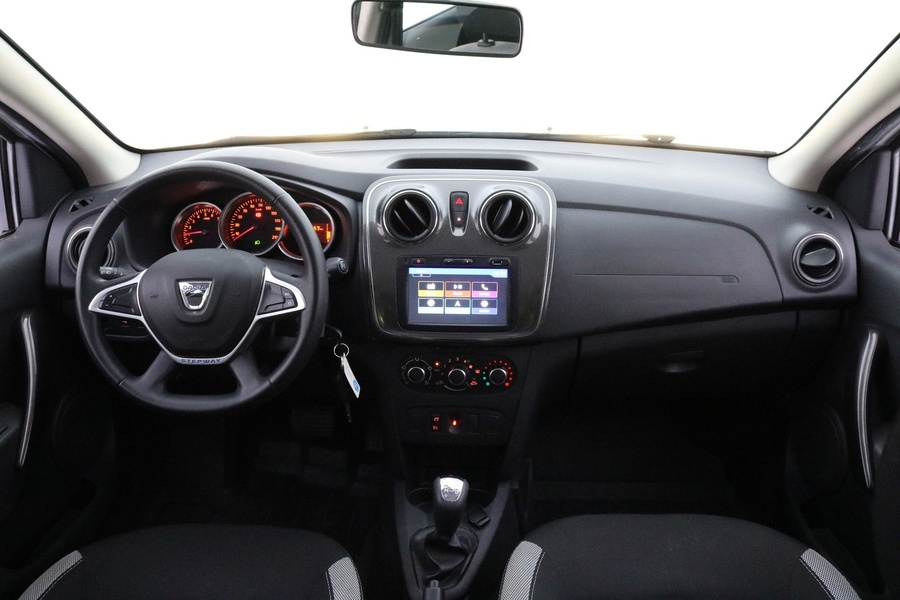 Dacia Sandero vaihtoauto