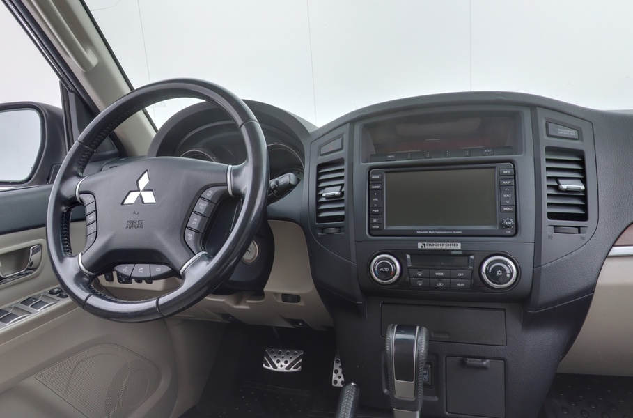 Mitsubishi Pajero vaihtoauto