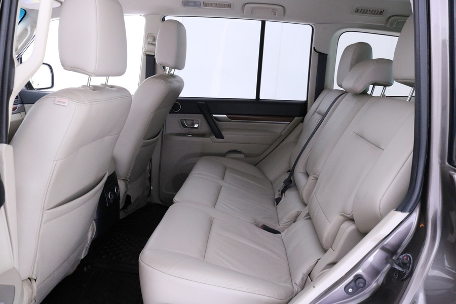 Mitsubishi Pajero vaihtoauto