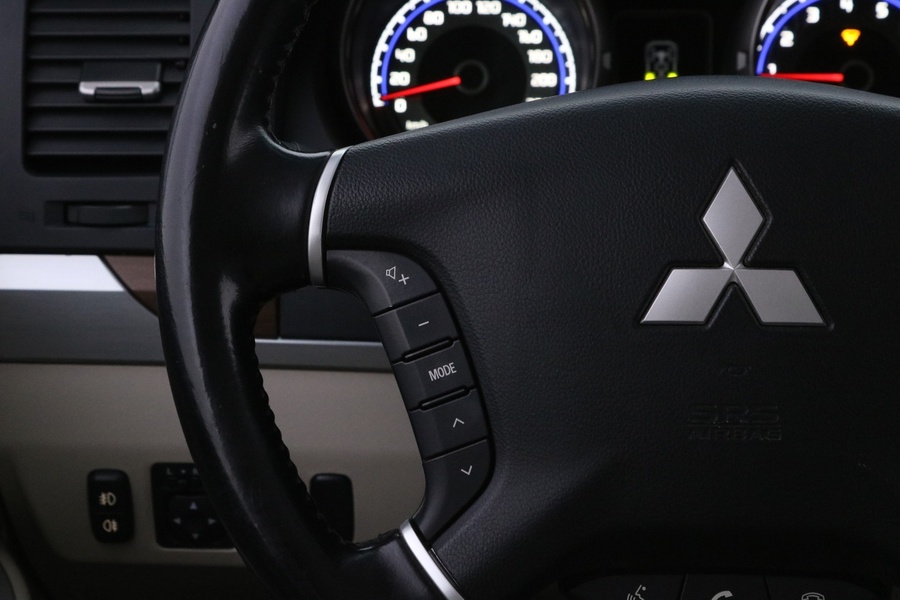 Mitsubishi Pajero vaihtoauto