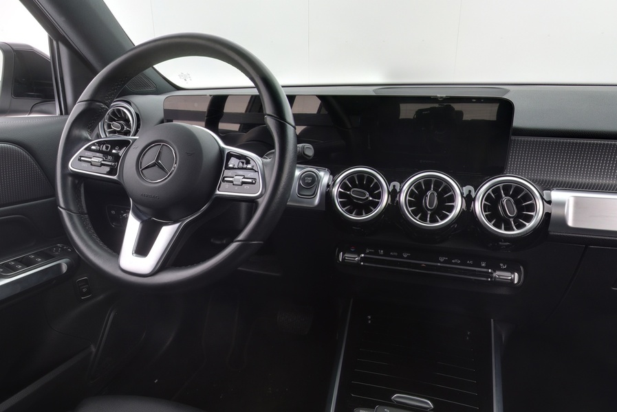 Mercedes-Benz EQB vaihtoauto