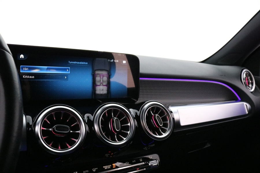 Mercedes-Benz EQB vaihtoauto