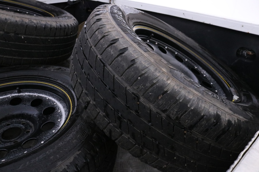 Nissan Navara vaihtoauto