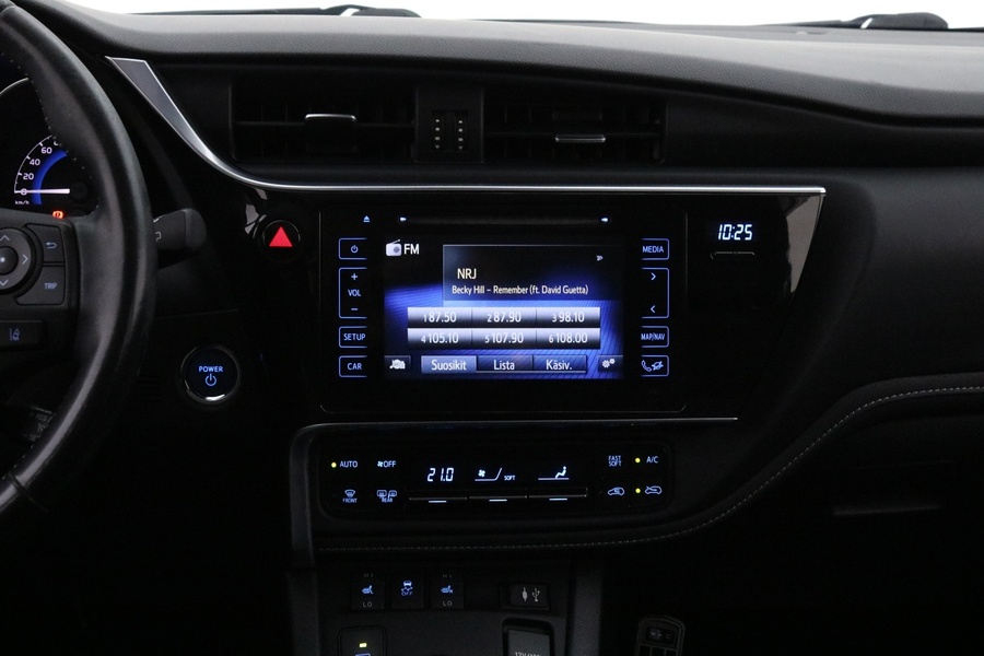 Toyota Auris vaihtoauto