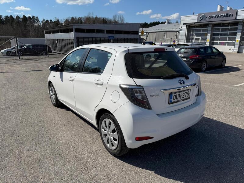 Toyota Yaris vaihtoauto