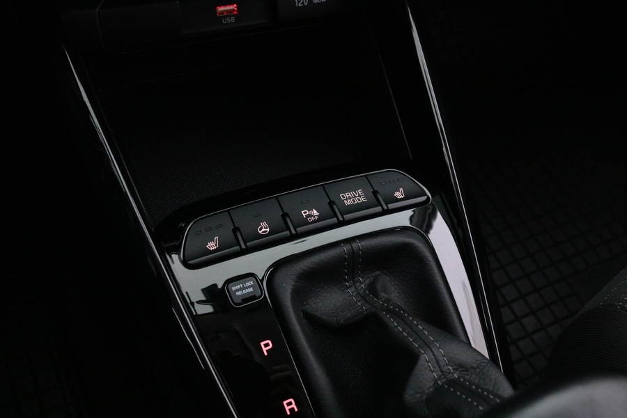 Kia Stonic vaihtoauto