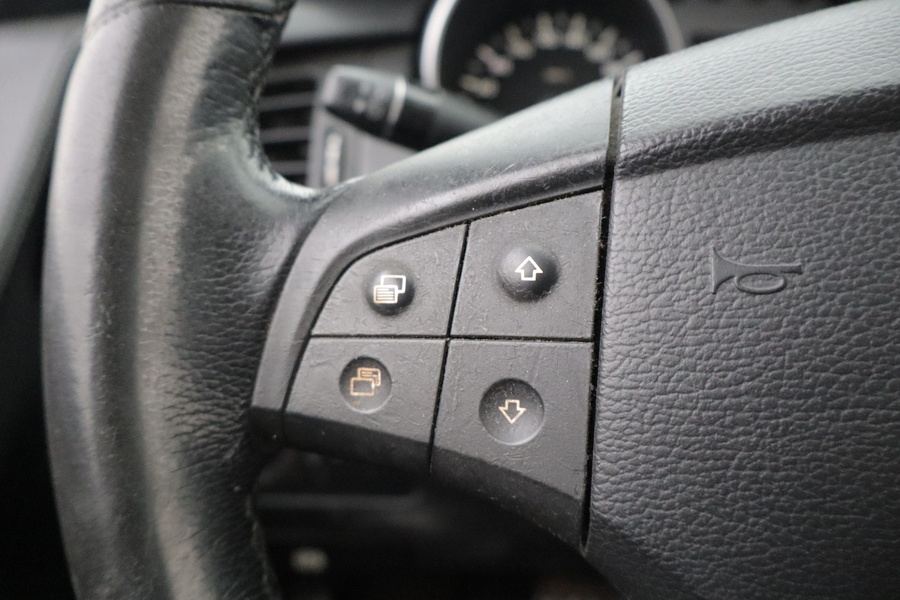 Mercedes-Benz R vaihtoauto