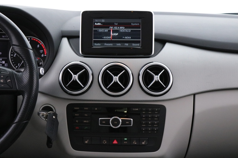 Mercedes-Benz B vaihtoauto