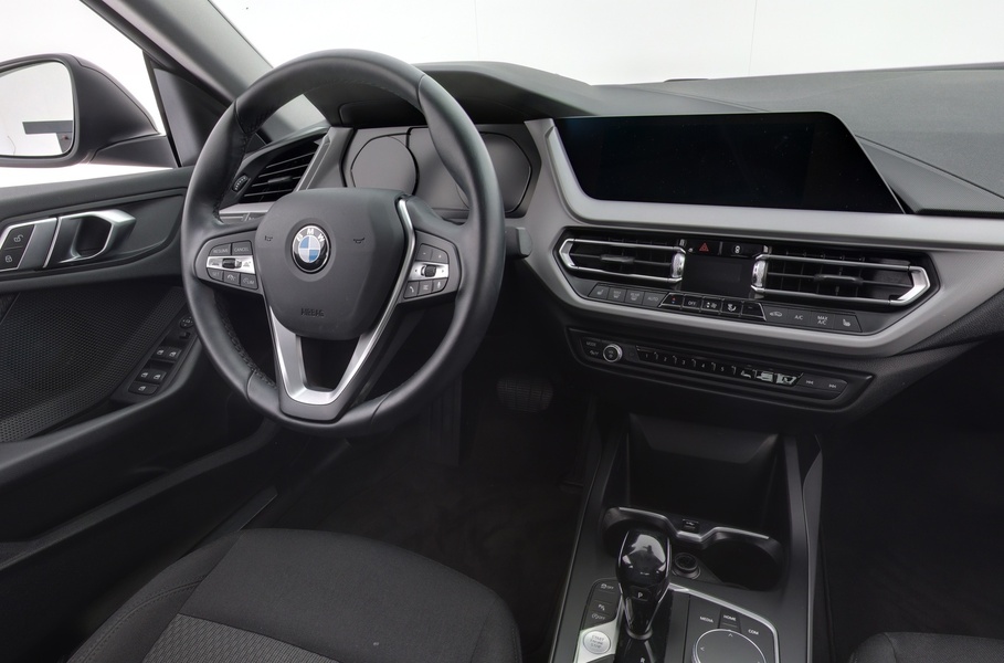 BMW 218 vaihtoauto